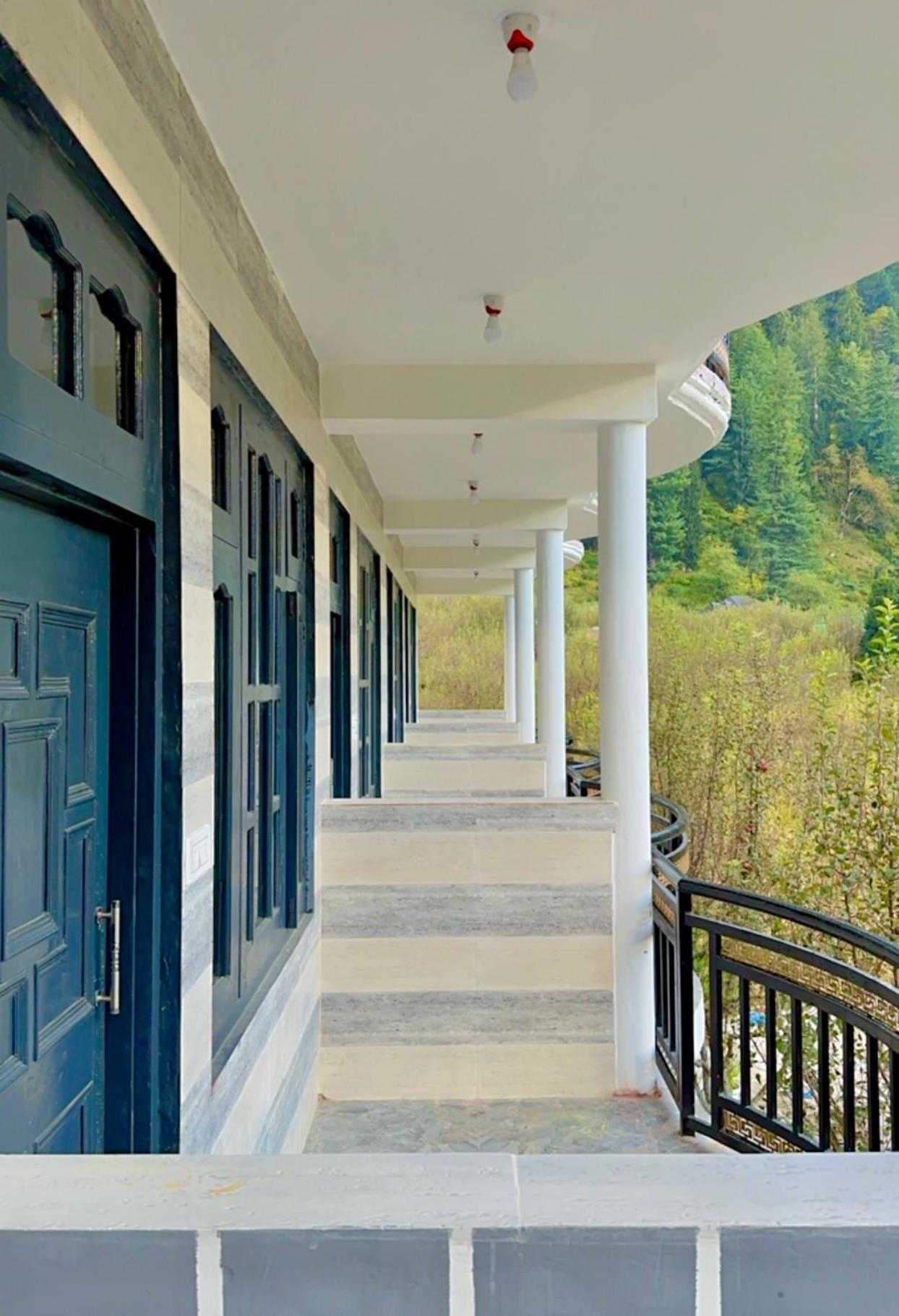 Отель Rare House Kalgha Экстерьер фото