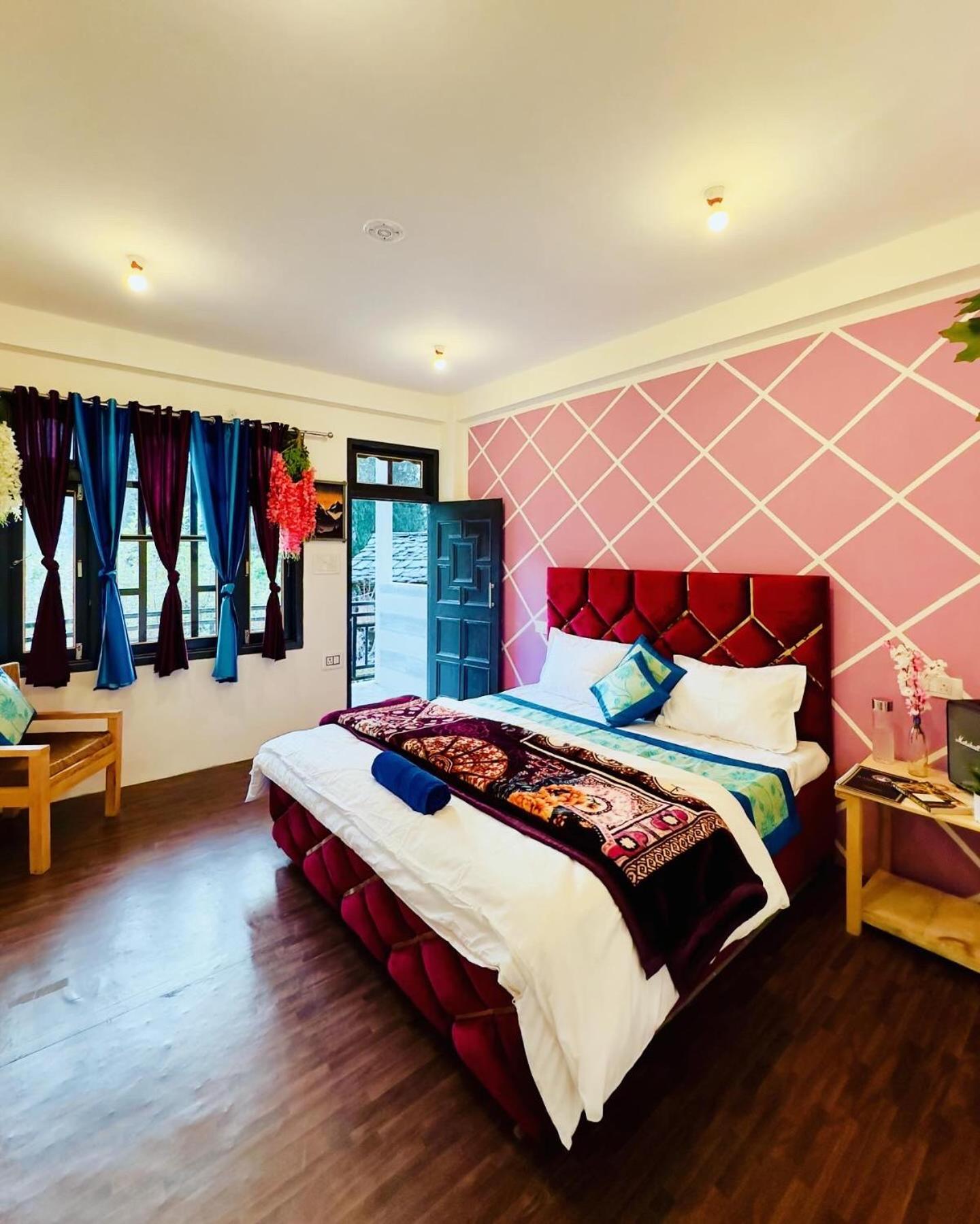 Отель Rare House Kalgha Экстерьер фото